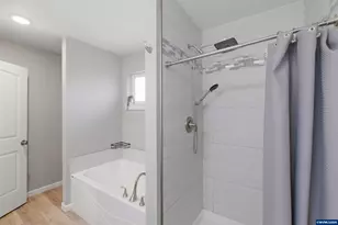 544 Walker Rd, Lebanon, OR 97355 - Photo 22