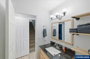 28484 Santiam Hwy, Sweet Home, OR 97386 - Photo 18