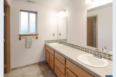 1254 Crystal Ln, Lafayette, OR 97127 - Photo 18