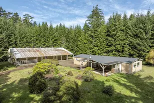 533 N Bayview Rd, Waldport, OR 97394 - Photo 2