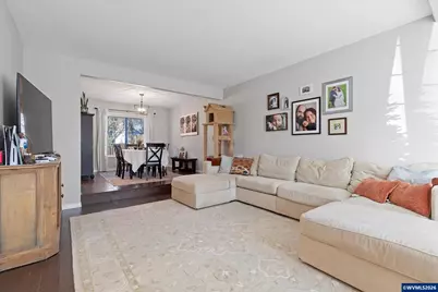 3619 N Knoll Dr, Newberg, OR 97132 - Photo 2