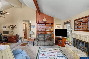 375 Indian Hills Ct SE, Salem, OR 97302 - Photo 16