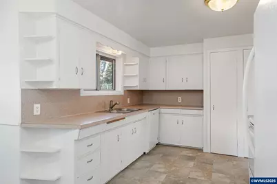 2175 Lowen St NW, Salem, OR 97304 - Photo 10