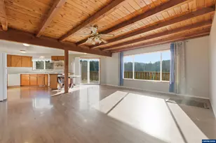 27914 Walkerwood Ln, Sweet Home, OR 97386 - Photo 16