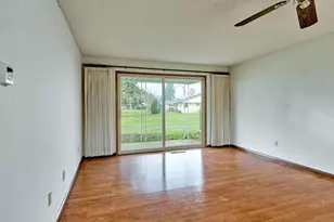 163 W Clackamas Cir, Woodburn, OR 97071 - Photo 4