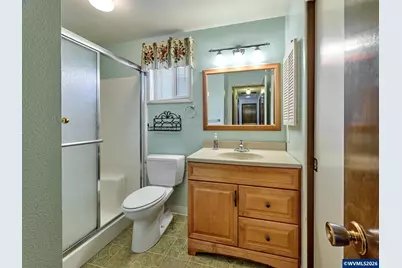 163 W Clackamas Cir, Woodburn, OR 97071 - Photo 18