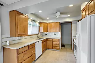 163 W Clackamas Cir, Woodburn, OR 97071 - Photo 10