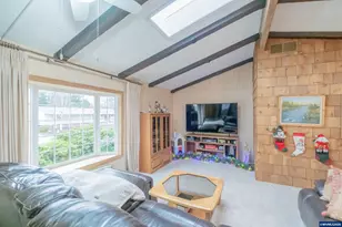 2120 Robins Ln SE, Salem, OR 97306 - Photo 24