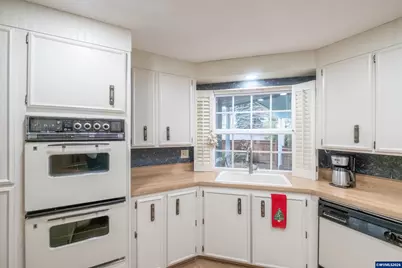 2120 Robins Ln SE #73A, Salem, OR 97306 - Photo 12