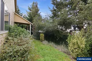 323 Lydia Ln, Lebanon, OR 97355 - Photo 34