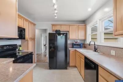 1835 24th St NE, Salem, OR 97301 - Photo 16