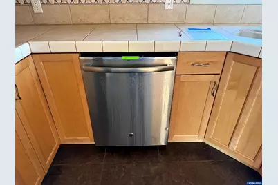 591 Wayne Dr N, Keizer, OR 97303 - Photo 10