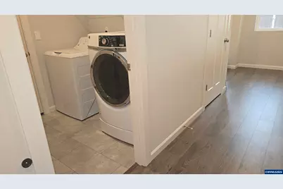 1525 Stasny Av SE, Albany, OR 97322 - Photo 6