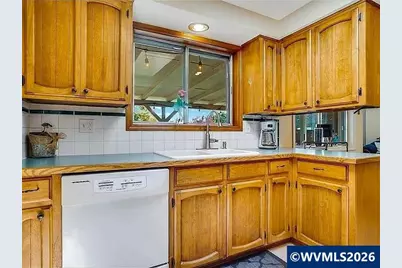 4566 46th Av, Salem, OR 97305 - Photo 4