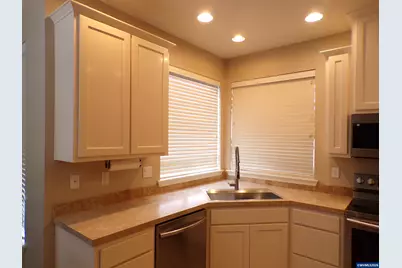 2542 Baines Blvd, Hubbard, OR 97302 - Photo 6