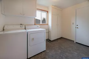 1333 Morningside Dr SE, Salem, OR 97302 - Photo 18