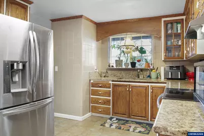 2728 S 8th St, Lebanon, OR 97355 - Photo 10