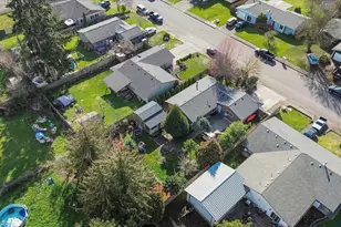 2728 S 8th St, Lebanon, OR 97355 - Photo 48