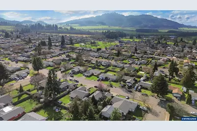 2728 S 8th St, Lebanon, OR 97355 - Photo 46