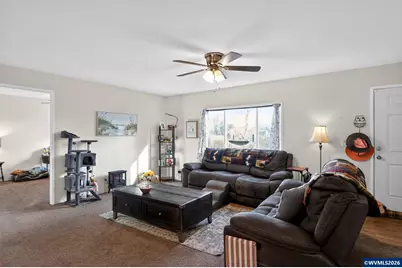 826 SW Cherry St, Willamina, OR 97396 - Photo 6