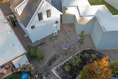 1811 Cousteau Lp SE, Salem, OR 97302 - Photo 34