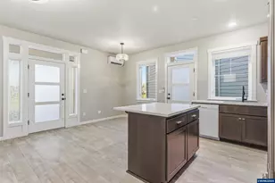 1811 Cousteau Lp SE, Salem, OR 97302 - Photo 12