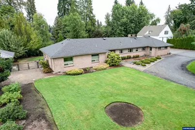 455 W High St, Stayton, OR 97383 - Photo 1