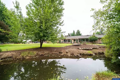 455 W High St, Stayton, OR 97383 - Photo 2