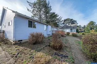 5405 NE Port Ln, Lincoln City, OR 97367 - Photo 18