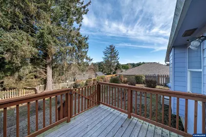 5405 NE Port Ln, Lincoln City, OR 97367 - Photo 16