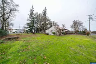 435 N Peach St, Stayton, OR 97383 - Photo 8