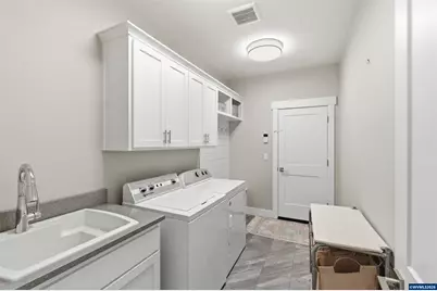 816 Riley Dr, Silverton, OR 97381 - Photo 24