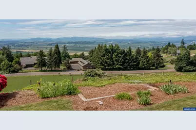 3794 East Nanitch Cir SE, Salem, OR 97306 - Photo 8