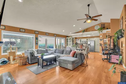 996 Parkway Dr, Salem, OR 97304 - Photo 10