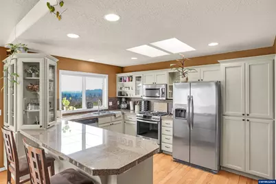 996 Parkway Dr, Salem, OR 97304 - Photo 14