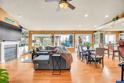 996 Parkway Dr, Salem, OR 97304 - Photo 8