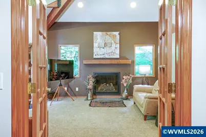 13032 Mapleleaf Ct NE, Aurora, OR 97002 - Photo 8