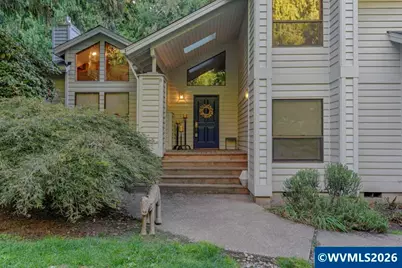 13032 Mapleleaf Ct NE, Aurora, OR 97002 - Photo 2