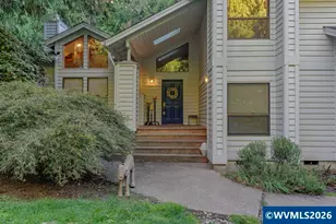 13032 Mapleleaf Ct NE, Aurora, OR 97002 - Photo 2