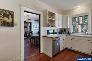 8032 Liberty Rd S, Salem, OR 97306 - Photo 16