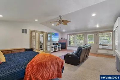 8032 Liberty Rd S, Salem, OR 97306 - Photo 24