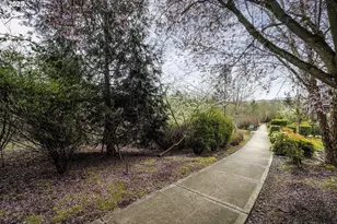 10834 NE Holly St, Hillsboro, OR 97006 - Photo 32