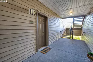 10834 NE Holly St, Hillsboro, OR 97006 - Photo 2