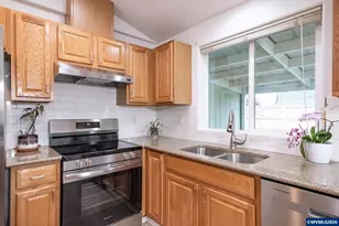 2147 Edgemont St SE, Albany, OR 97321 - Photo 8