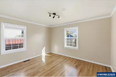 368 S 6th St, Independence, OR 97351 - Photo 20