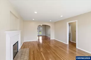 368 S 6th St, Independence, OR 97351 - Photo 10