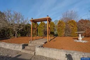 860 W Ellendale Ave, Dallas, OR 97338 - Photo 14