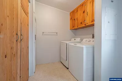 860 W Ellendale Av, Dallas, OR 97338 - Photo 26