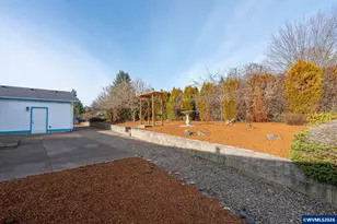 860 W Ellendale Ave, Dallas, OR 97338 - Photo 12