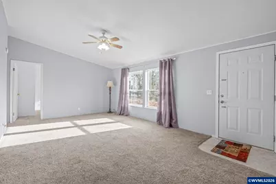 860 W Ellendale Av, Dallas, OR 97338 - Photo 16